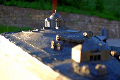 Grabkapelle auf dem Württemberg, Nahaufnahme des Blindenmodells