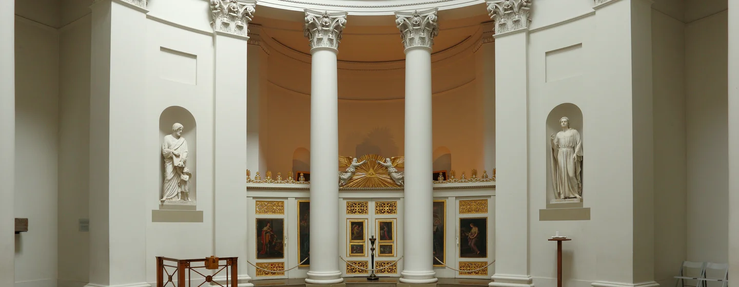 Chapelle funéraire du Wurtemberg, Vue intérieure