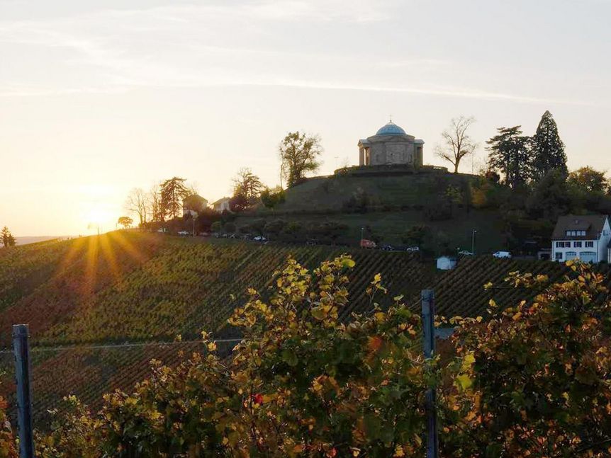 Grabkapelle auf dem Württemberg, Sonnenuntergang 